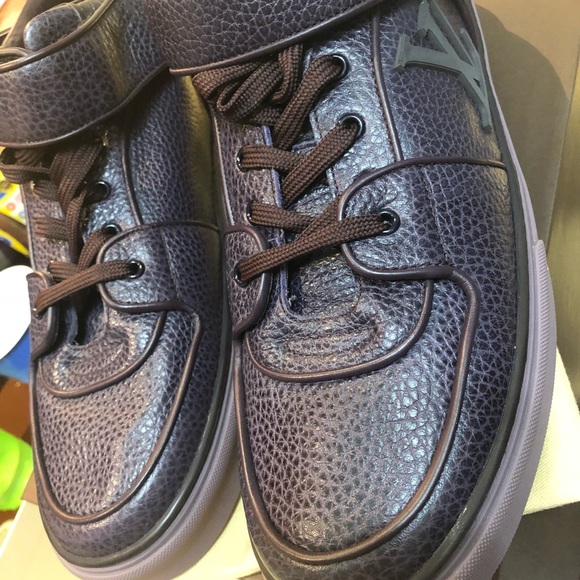 Louis Vuitton Fits 10.5. Brand New In Box. - Picture 8 of 8